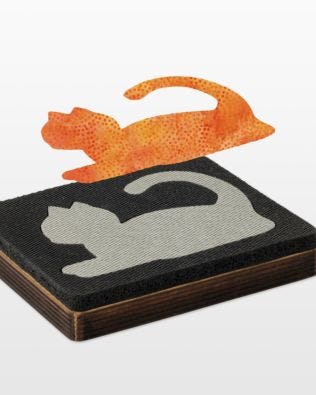 Studio Cat-Pouncing (Large)