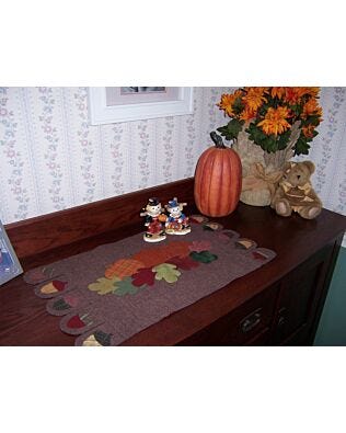 GO! Acorn Penny Table Runner Pattern