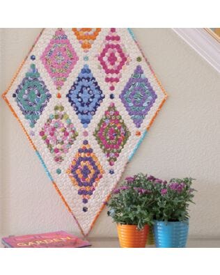 GO! Linda's Garden Wall Hanging (PQ10298)