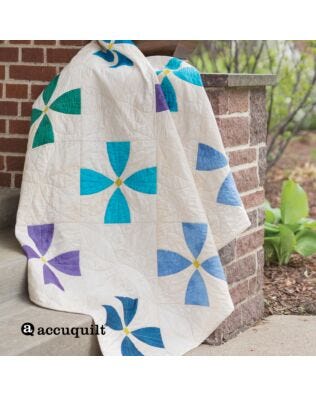 GO! Viola Blooms Quilt Pattern (PQ10321)