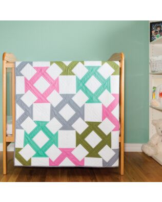 GO! Churn Dash Baby Quilt Pattern (PQ10409)