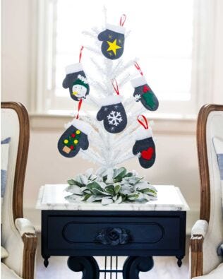 GO! Mittens Ornaments Pattern