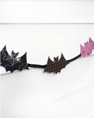 GO! Bats in Flight Garland Pattern