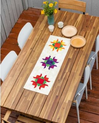 GO! 5" Tulip Time Table Runner Pattern