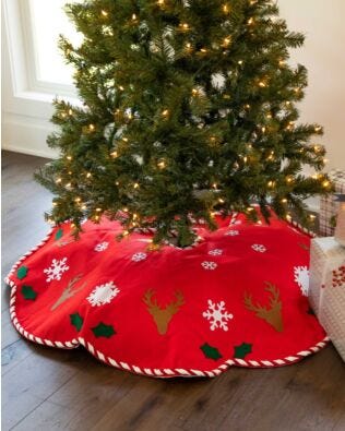GO! Winter Reindeer Tree Skirt Pattern