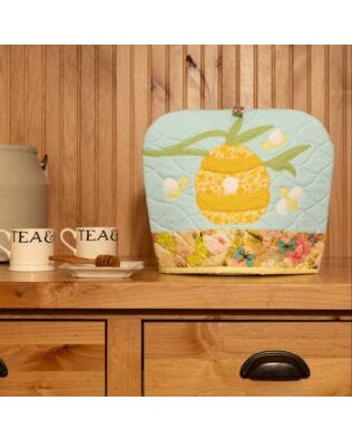 GO! Bee and Beehive Teapot Cozy Pattern