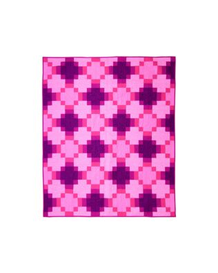 GO! Berry Bliss Chain Throw Quilt Pattern