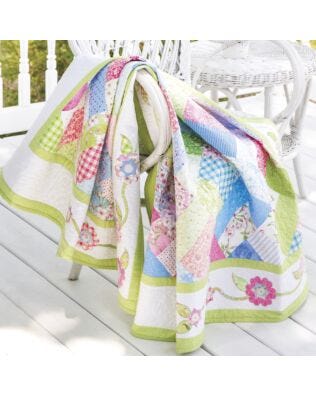 GO! Confetti Lap Quilt Pattern (PQ141359-8)