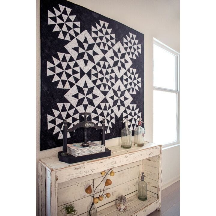 GO! Morning Star Contemporary Quilt Pattern - AccuQuilt