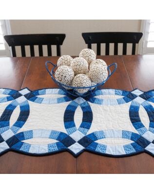 GO! Classic Double Wedding Ring Table Runner Pattern (PQ10410)