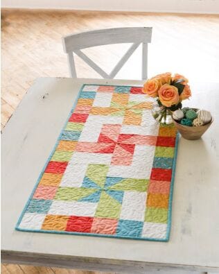 GO! Qube 12" Twirly Wirly Table Runner Pattern