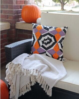 GO! Mill and Stars Halloween Pillow Pattern