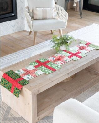 GO! Gift Boxes & Bows 3D Table Runner Pattern
