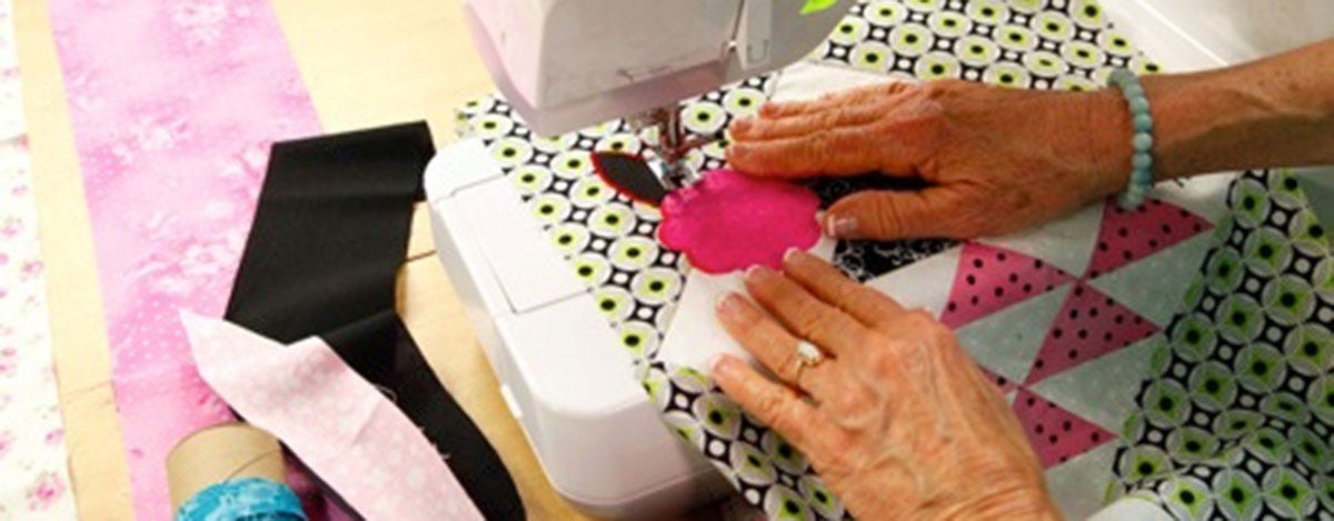 Learn Eleanor Burns' Techniques for Finishing Fabulous Quilts Faster