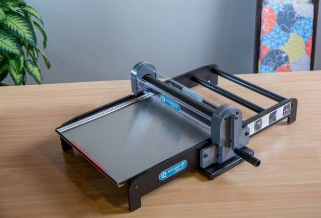 Fabric letter clearance cutter machine