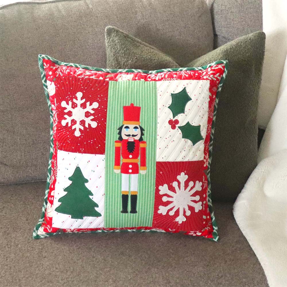 GO! Nutcracker Cheer Throw Pillow Pattern