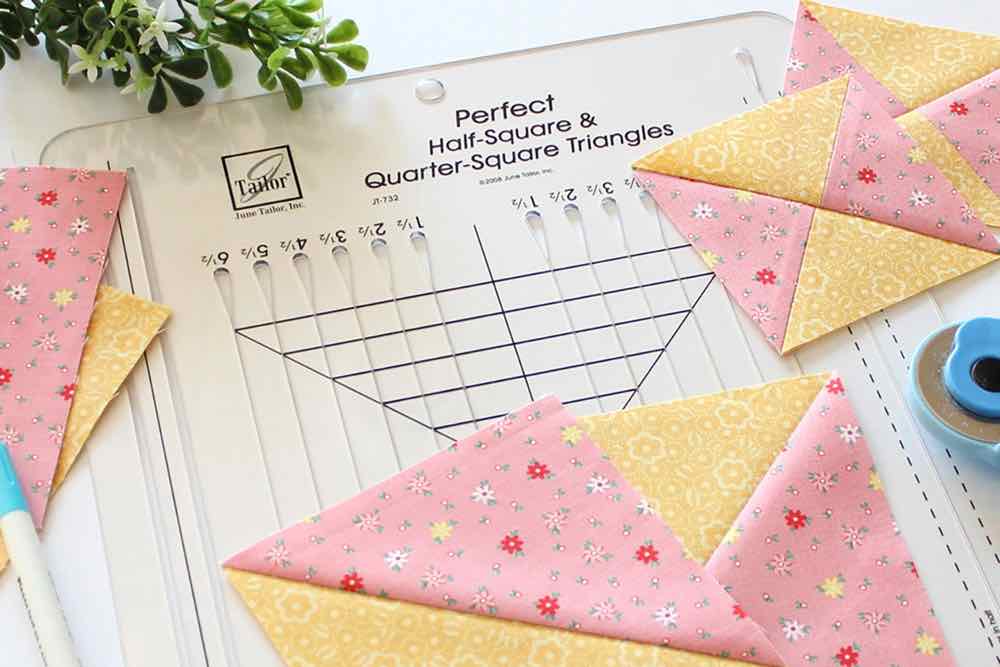 June Tailor Quilt As You Go Printed Quilt Blocks On Batting-Paris On Point  - 6685549