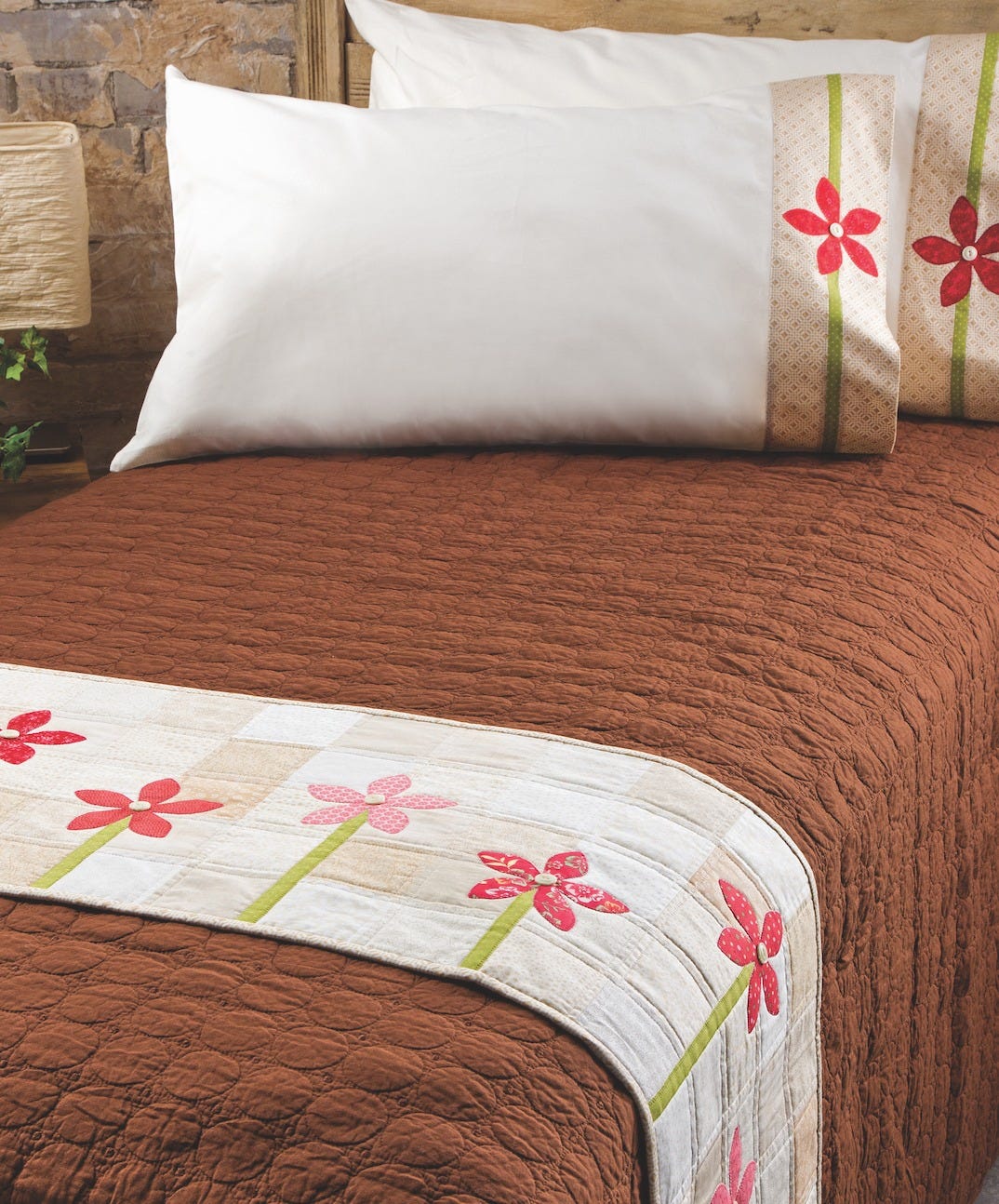 growing flower quilt bed runner pillowcase