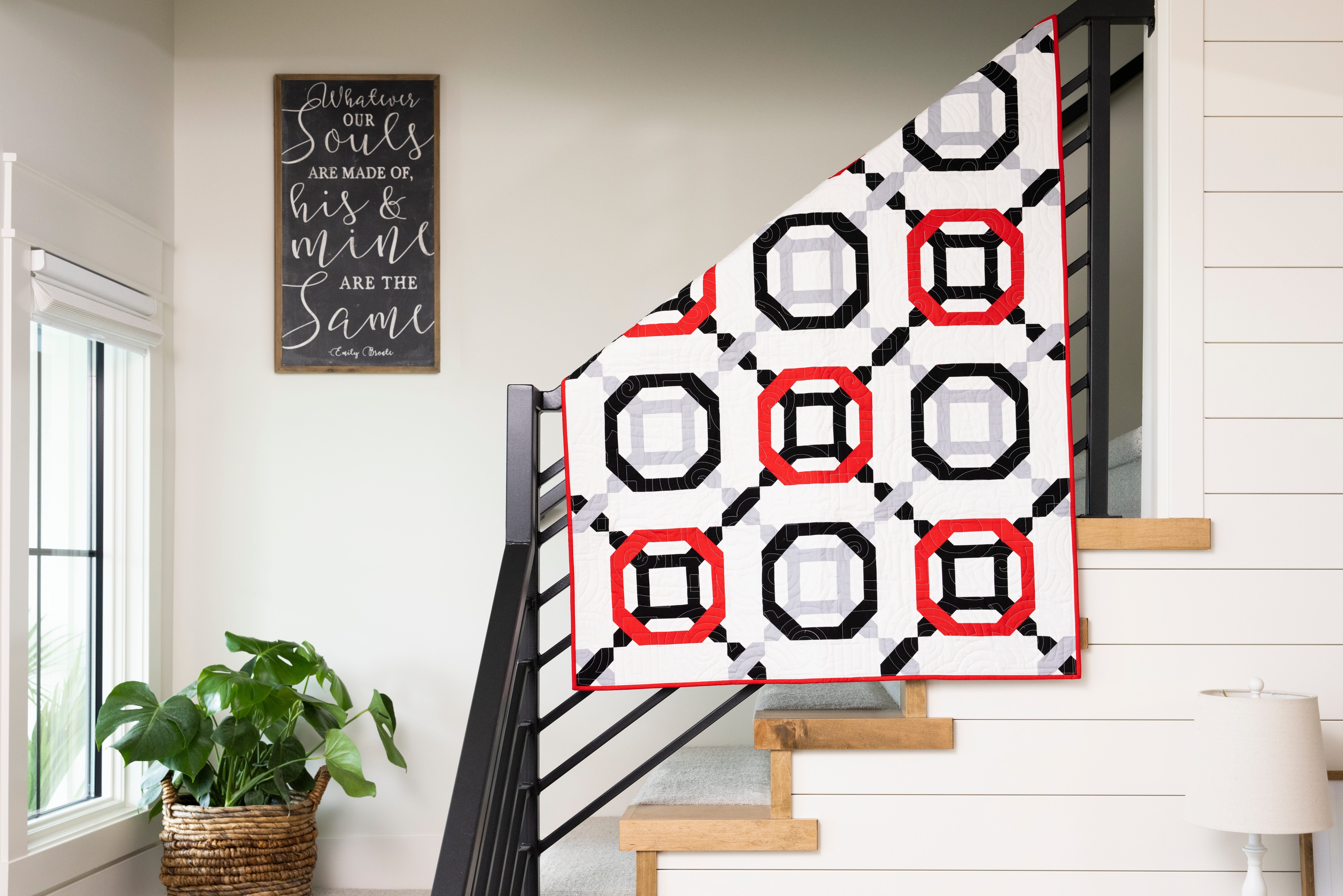 PQ11889-Intersections-Throw Quilt-lifestyle-hor-HQ