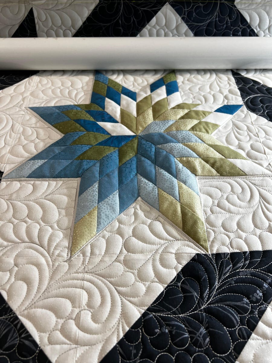 Quilted Qubed Prairie Star Table Topper