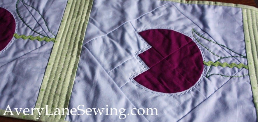 close up view of stitching Tulip Mini Quilt Tutorial 1